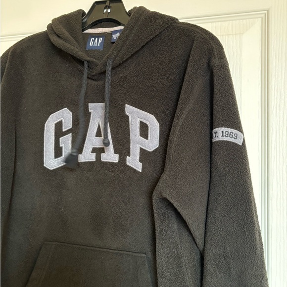 GAP Vintage Logo Hoodie in Black and Gray - Picture 6 of 8